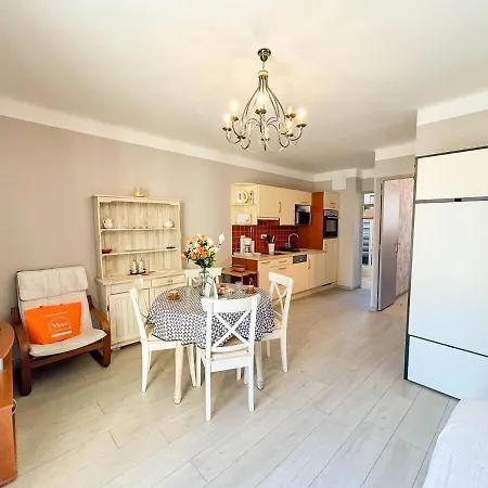 Appartamento T2 Sur Le Port De Avec Garage *
