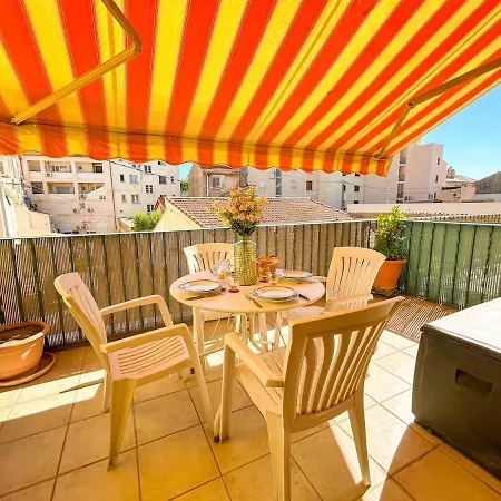 Apartment T2 Sur Le Port De Avec Garage